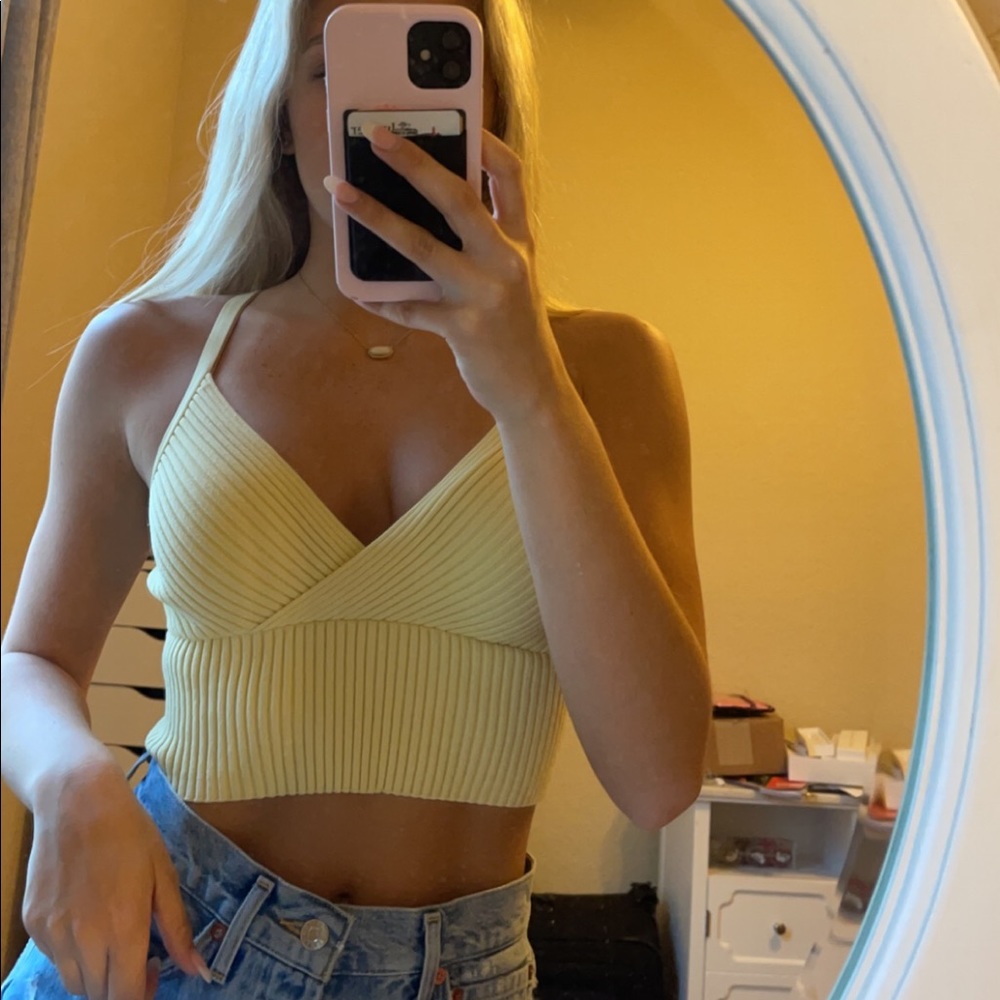 Kendall & Kylie sunflower sweater crop top